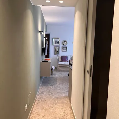Nicole Apartament *
